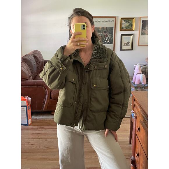Pilcro Olive Green Cropped Puffer Jacket Sherpa Collar Size Small - Picture 2 of 8